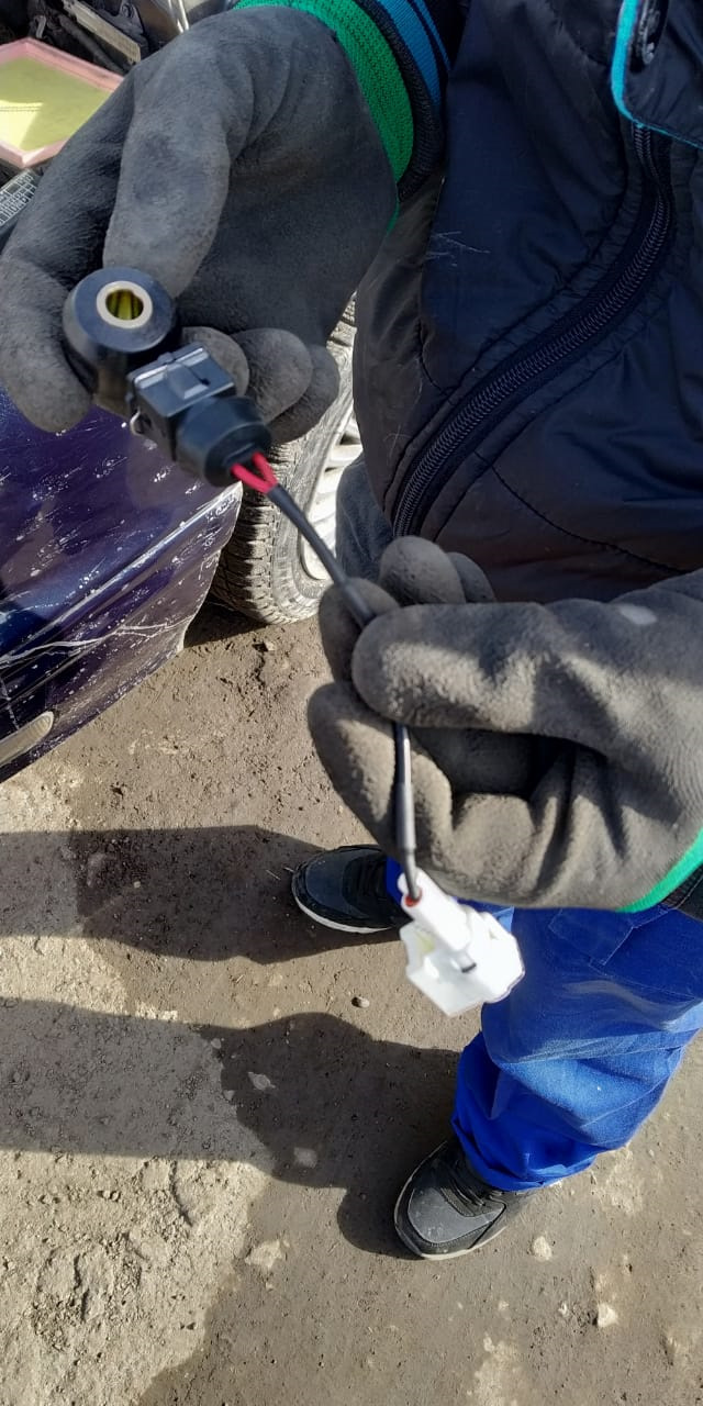 Замена датчика детонации и гидронатяжителя цепи — Nissan Cefiro (A32 ...