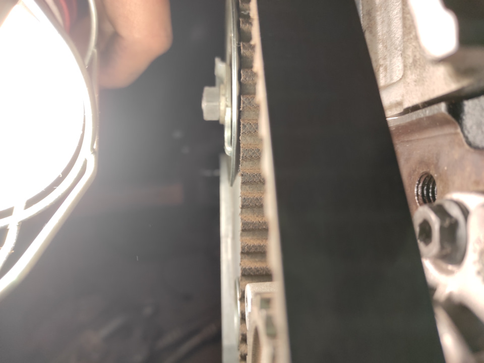 Сползает ремень — Volkswagen Passat B5, 1,8 л, 2003 года | своими ...