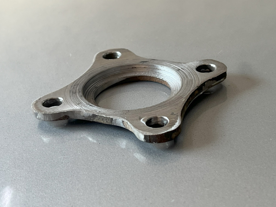 Фото в бортжурнале Nissan Laurel (C35)