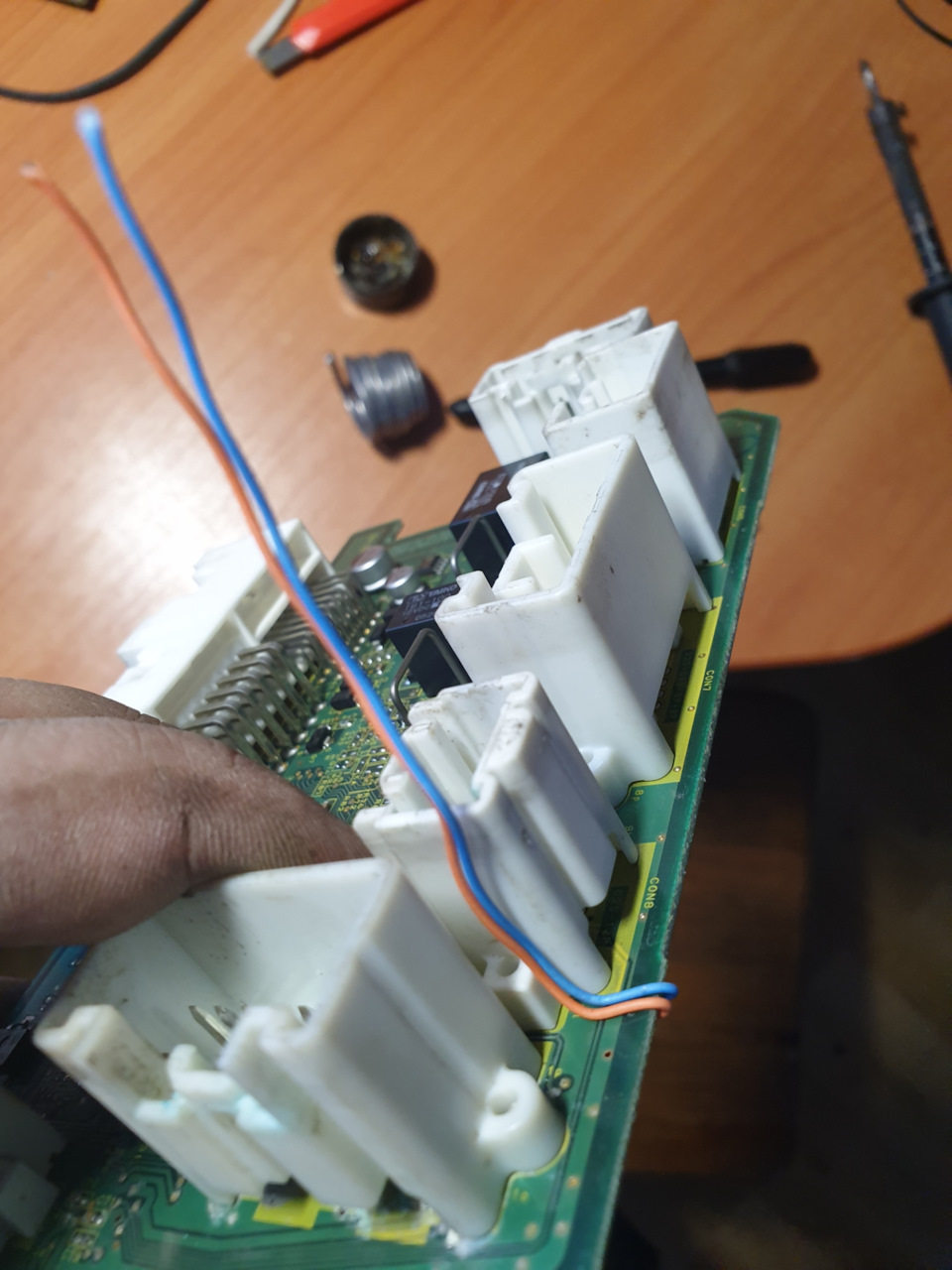 Веду тут и на скрутку — Mazda 6 (1G) GG