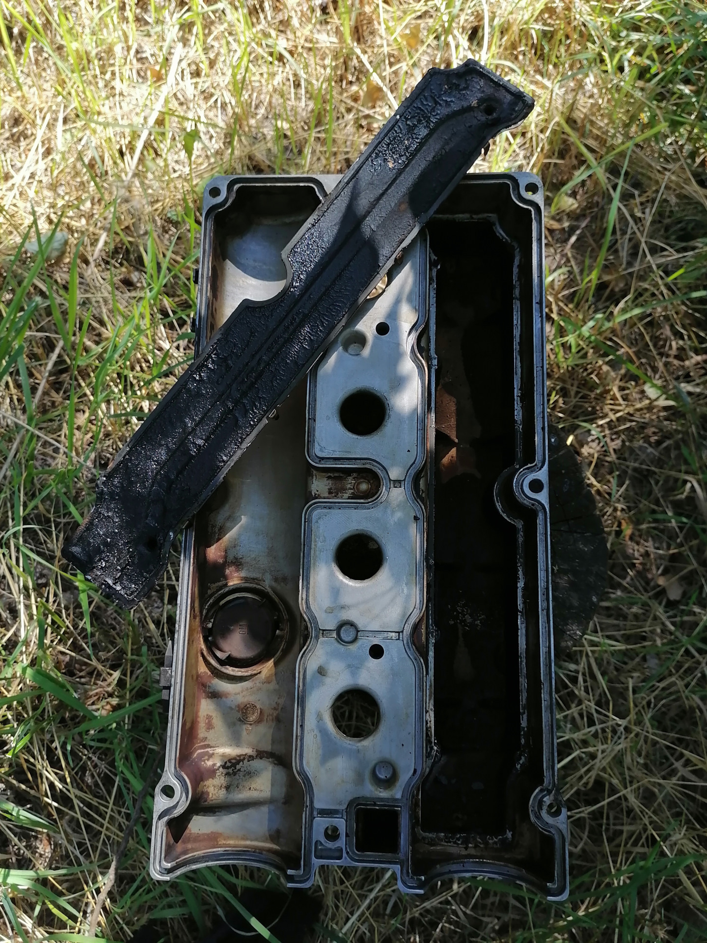 Z16xe прокладка клапанной крышки. клапанная крышка z18xer артикул. Z18xe клапанная крышка. Z16xer клапанная крышка. Z18xe клапанная крышка.