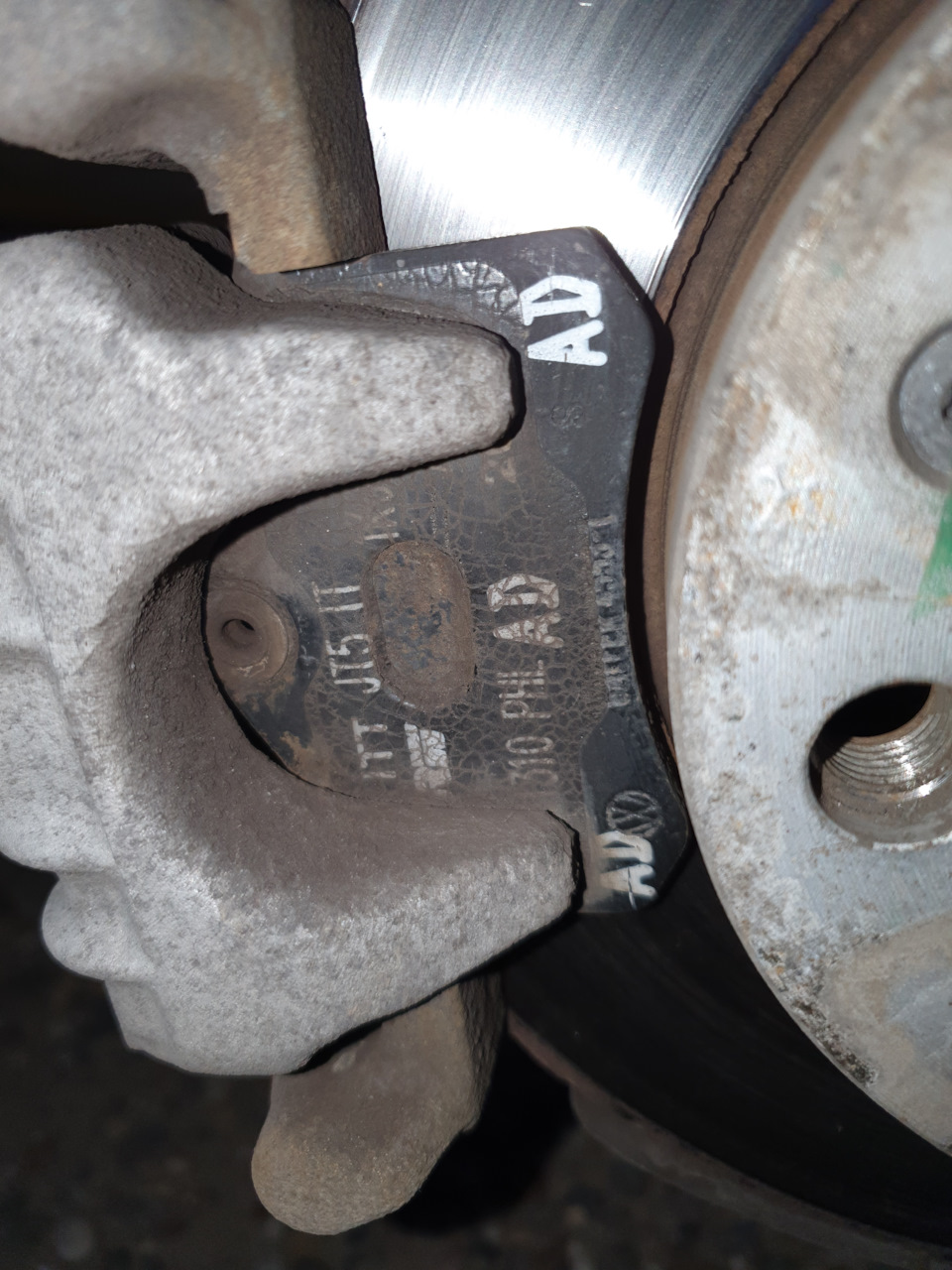 Проверка колодок и вес колес Portago 16 — Volkswagen Polo Sedan GT, 1,4 ...