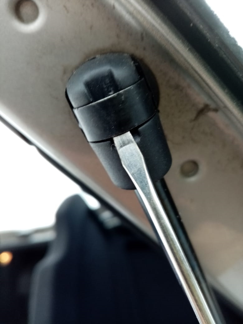 Крышкой по горбушке — Skoda Octavia A5 Mk2, 1,8 л, 2012 года | поломка ...