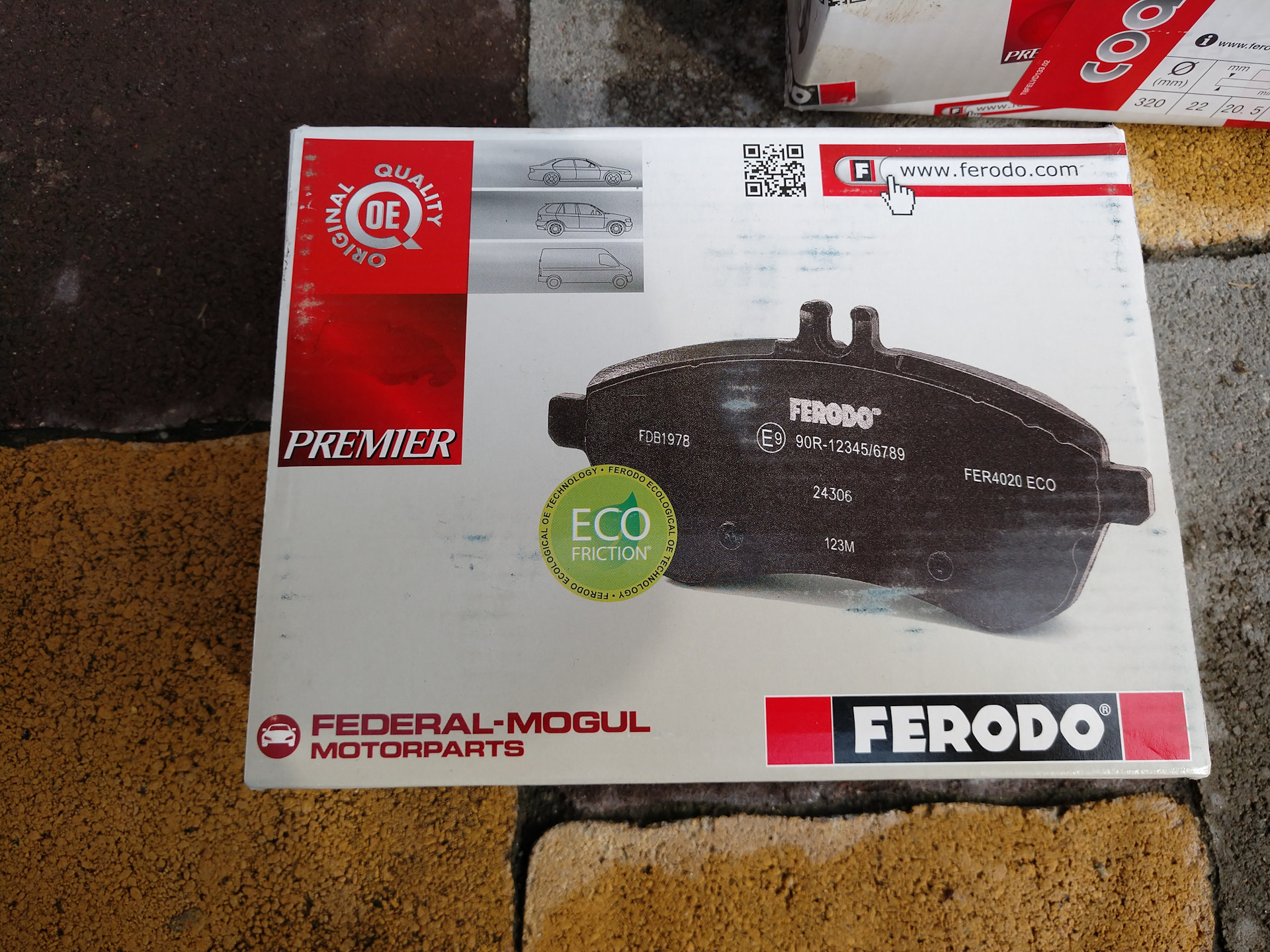 Замена задних дисков тормозных + колодки. — Chrysler 300 (300C) (1G), 2 ...