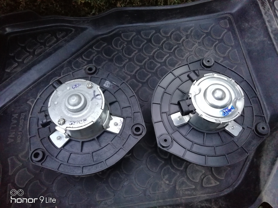 41. Замена мотора печки, новые бархотки — Lada Калина универсал, 1,6 л ...