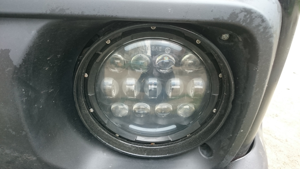 Фары/головной свет ( ПАУЧИЙ ГЛАЗ) 105вт — Lada 4x4 3D, 1,7 л, 2011 года ...