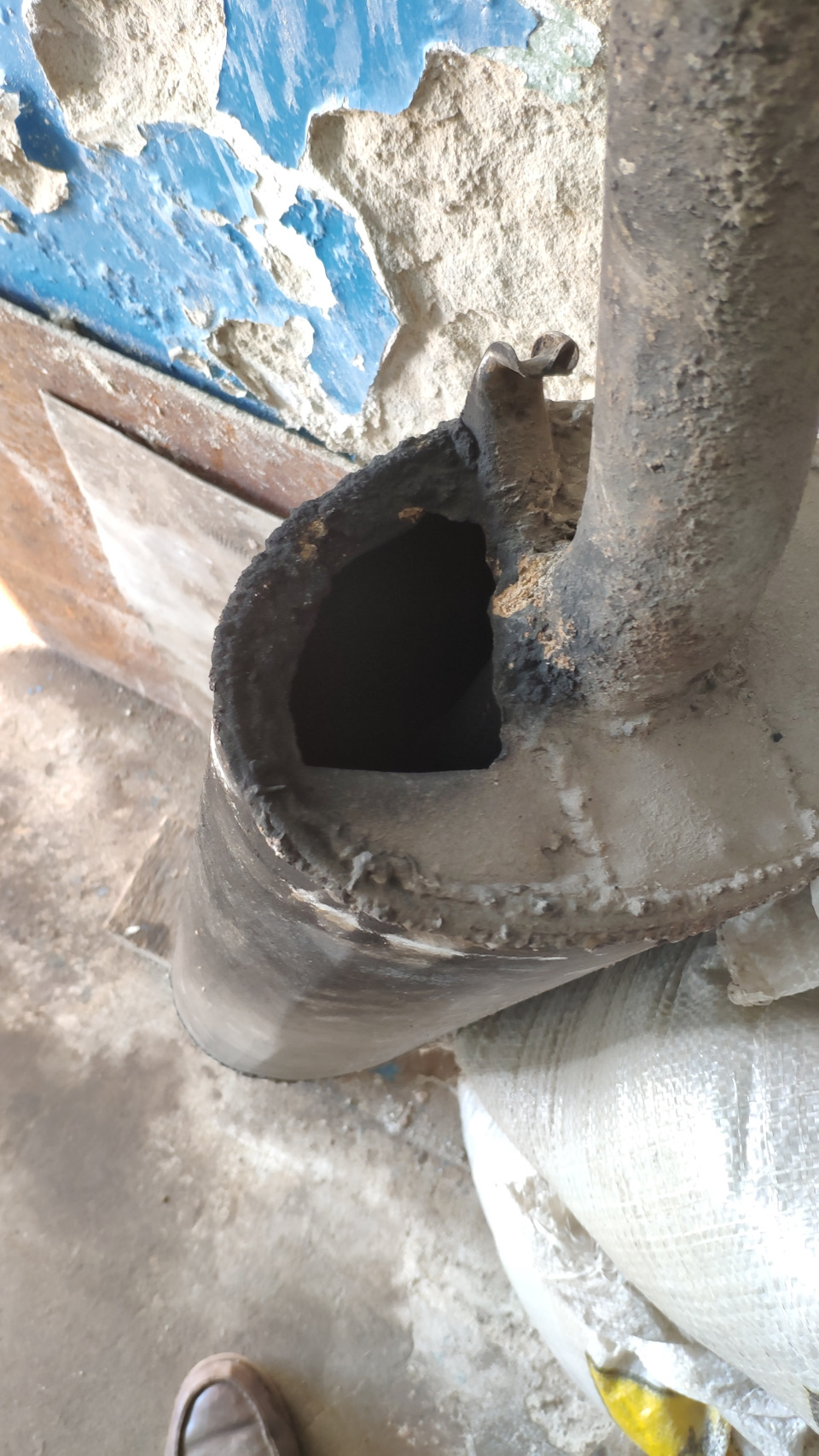 Убираем неприятный запах или ремонт выхлопной системы. — Audi 100 (C3 ...