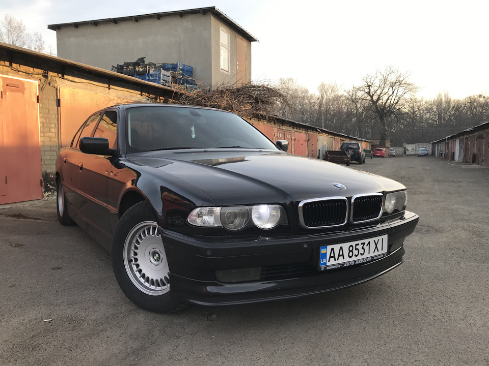 BMW 7 e38 бандитская