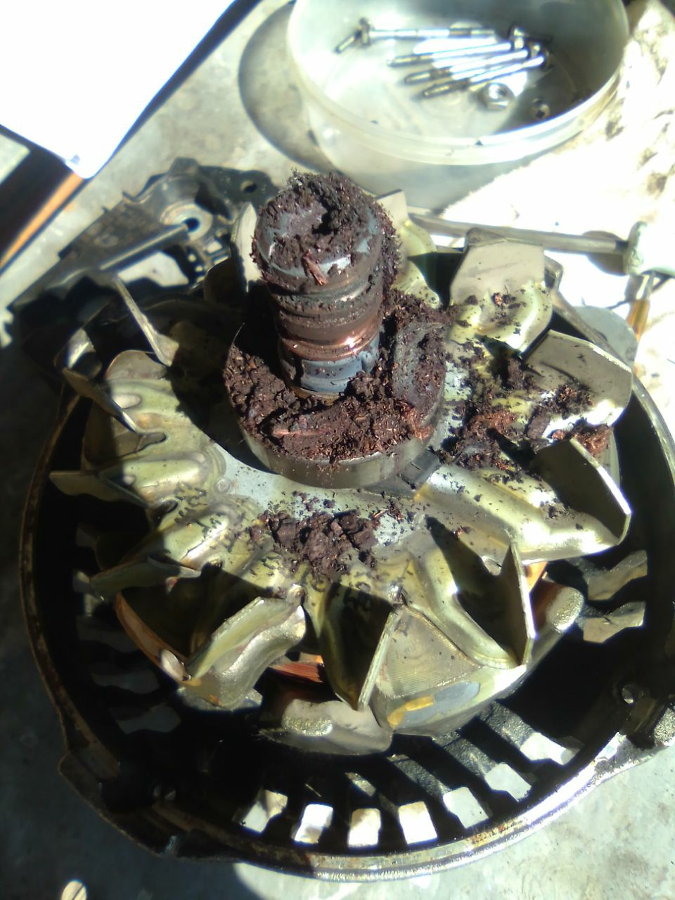 Генератор — пропала зарядка — Volkswagen Polo Sedan, 1,6 л, 2013 года ...