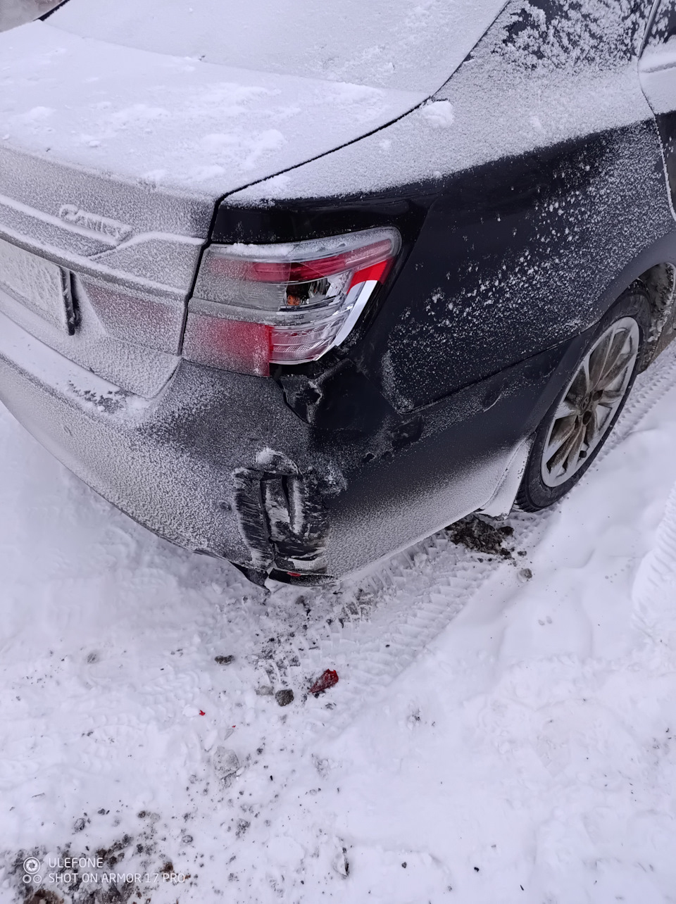 Ложка дегтя в бочку меда или почему не надо лениться! — Toyota Camry  (XV50), 2,5 л, 2016 года | ДТП | DRIVE2