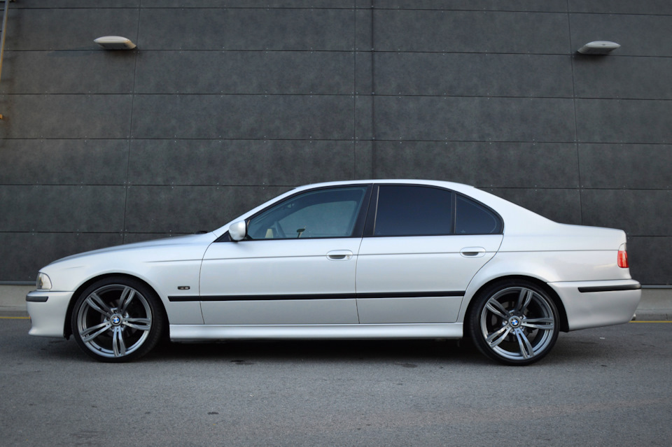 Фото в бортжурнале BMW 5 series (E39)