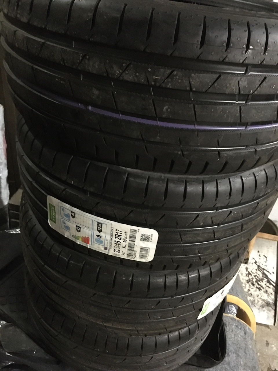 Hakka black r20. Nokian Hakka Black 2 225/50 r17. 235/40/19 Nokian Hakka Black 2. Nokian Hakka Black 2 225/40 r18. Nokian Hakka Black.