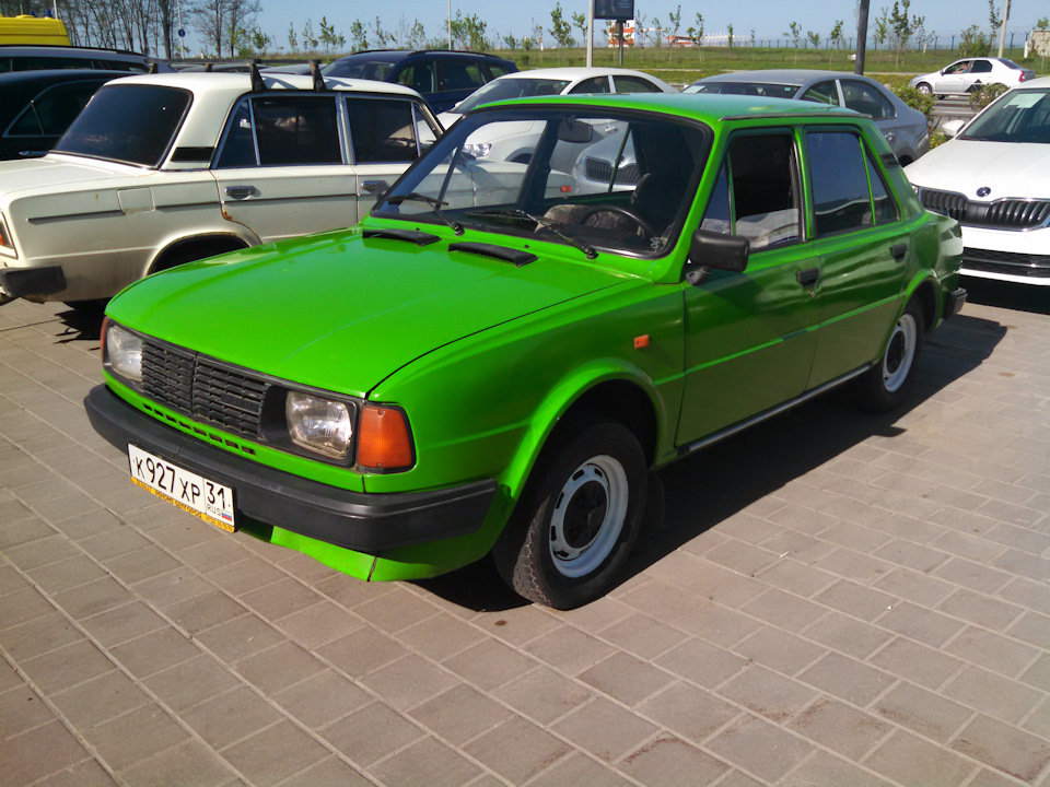 Skoda 105 Lime Green