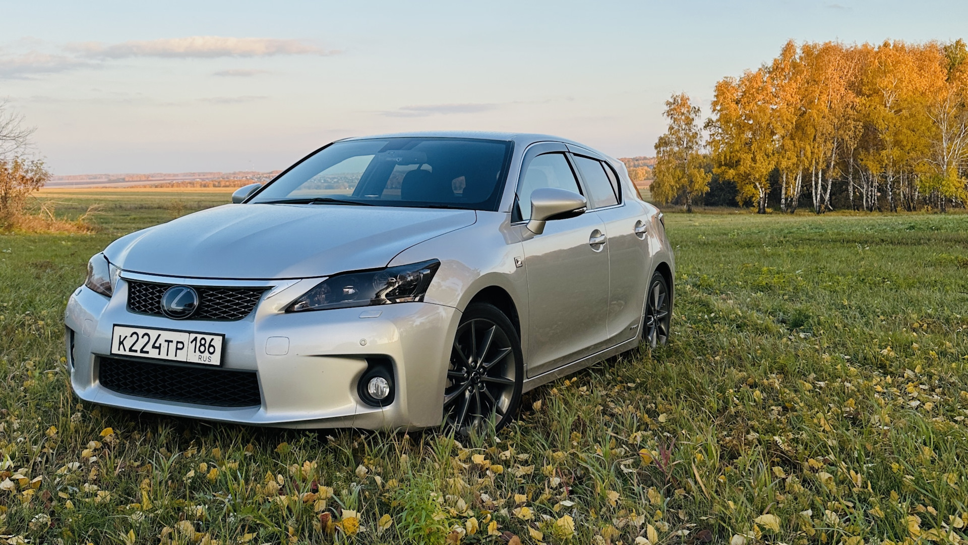 Lexus CT 200h 1.8 гибридный 2011 | F-sport на DRIVE2