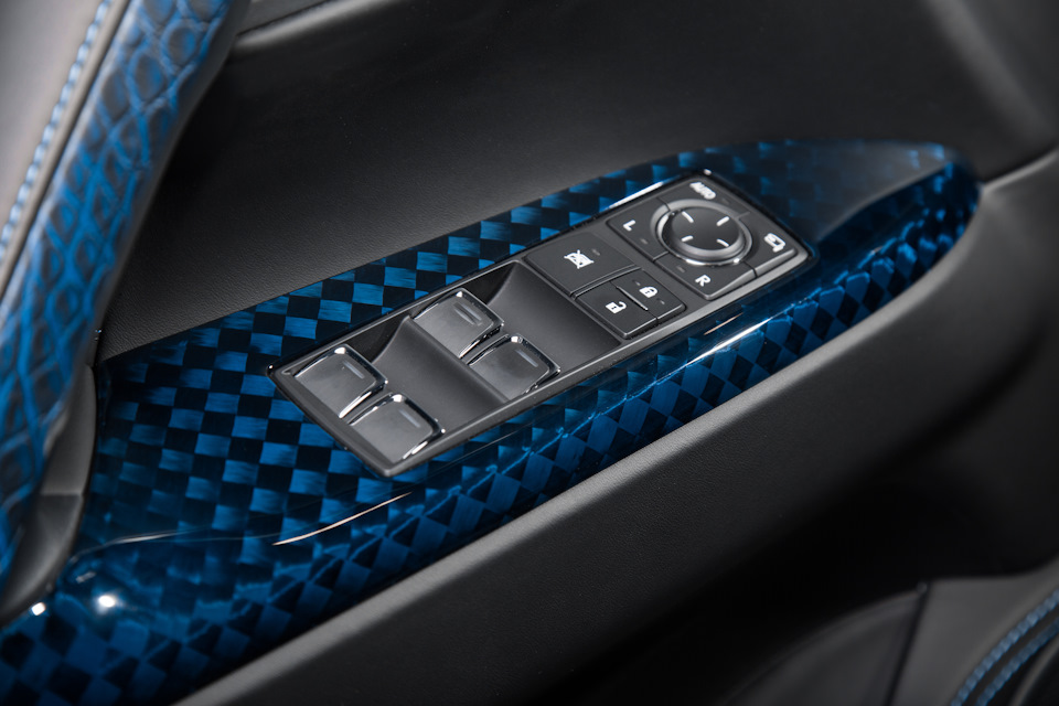 Lexus LX: карбоновые вставки и candy-эффект в интерьере — Куписалон на ...