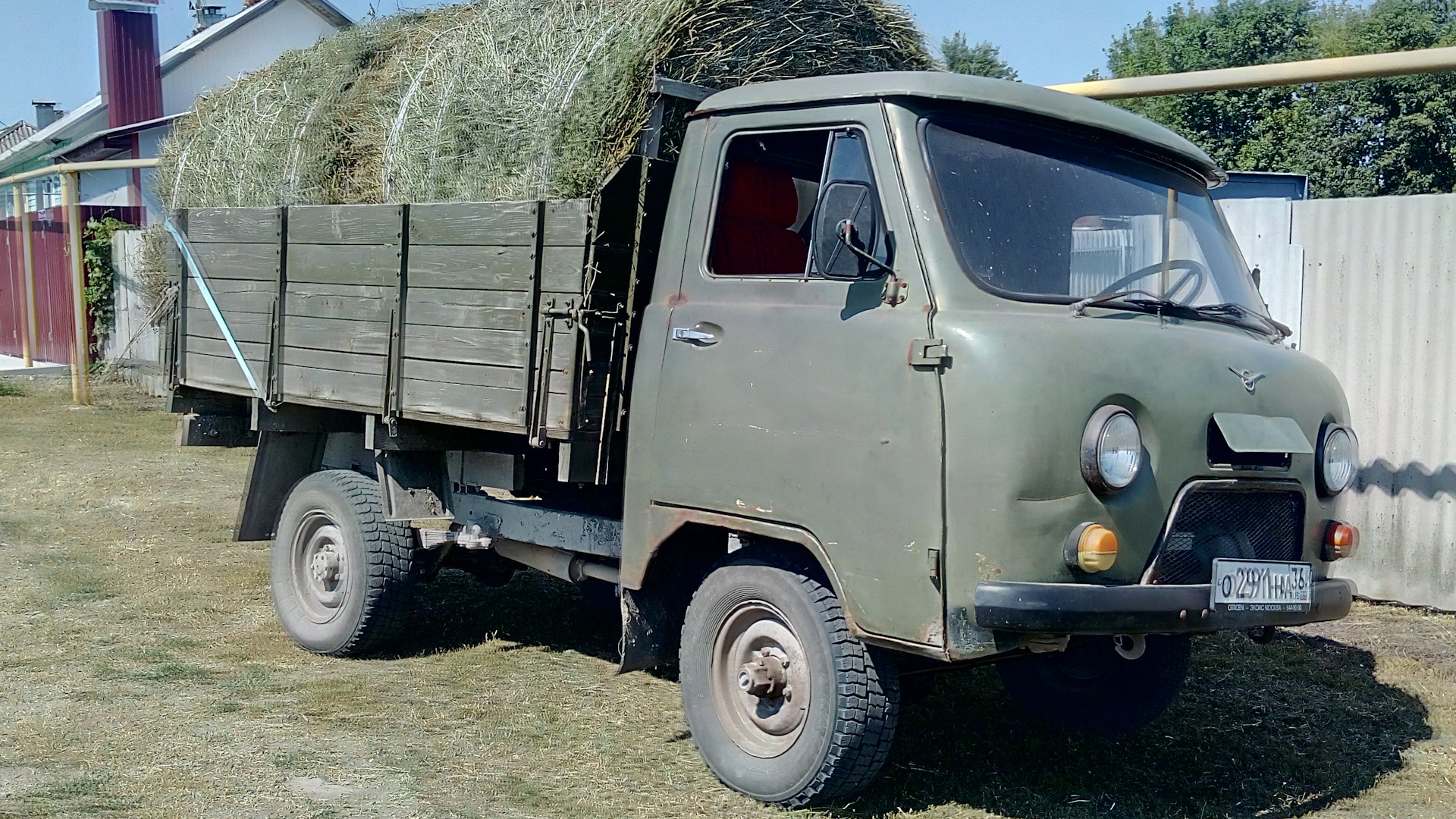 Уазик головастик. УАЗ 3303. УАЗ-3303-1. УАЗ 3303 белый. Серебристый УАЗ 3303.