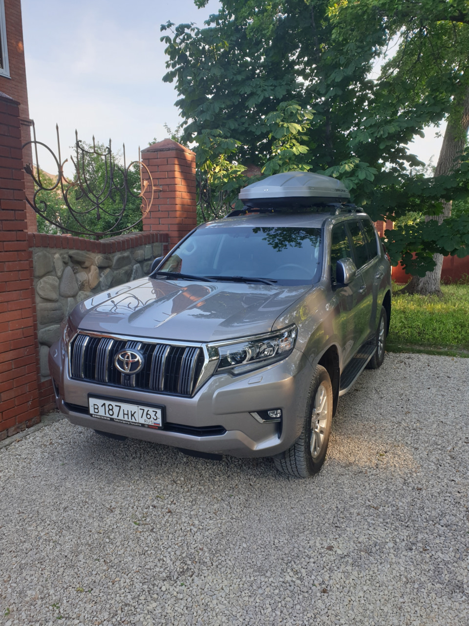 Багажник и бокс на крышу. — Toyota Land Cruiser Prado 150-series, 2,8 л,  2019 года | аксессуары | DRIVE2