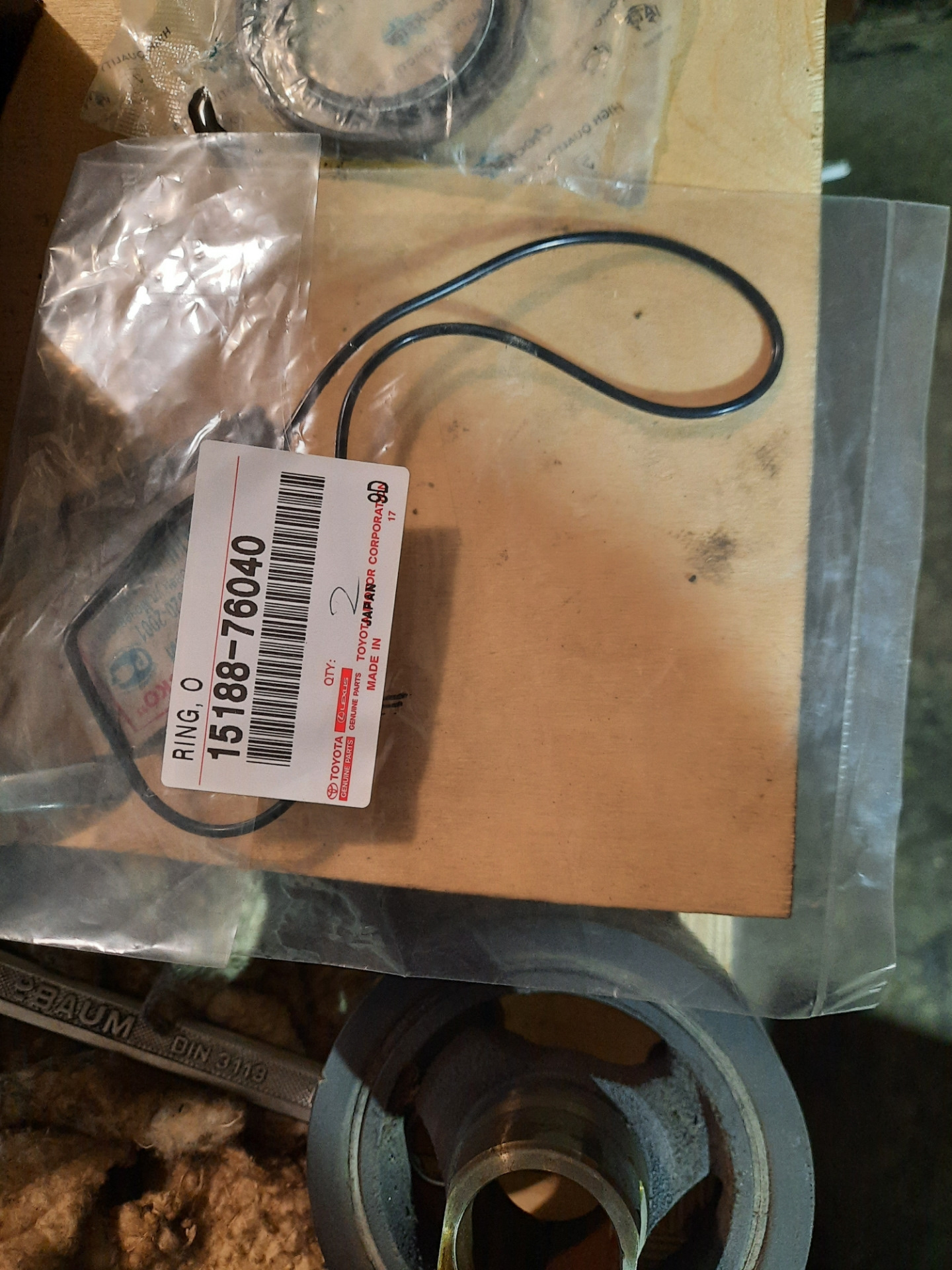 Замена грушеобразного сальника — Toyota Previa (1G), 2,4 л, 1995 года ...