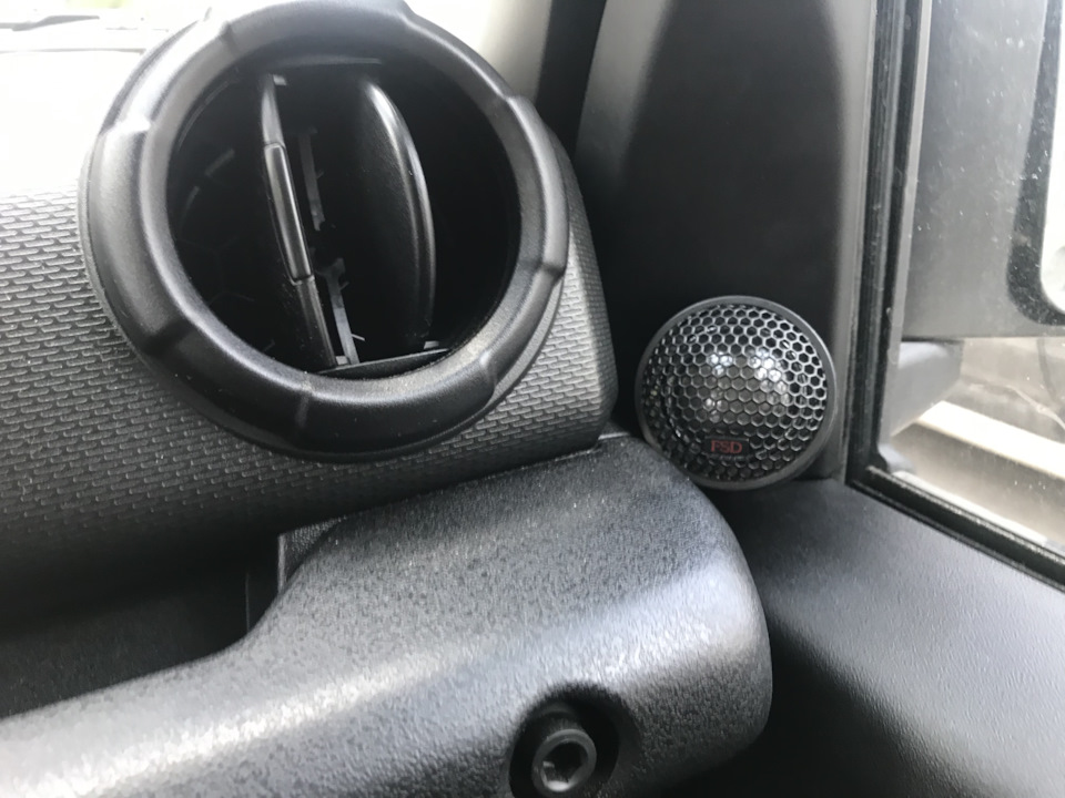 Бюджетный вариант улучшения штатной музыки — Suzuki Jimny (2018), 1,5 л ...