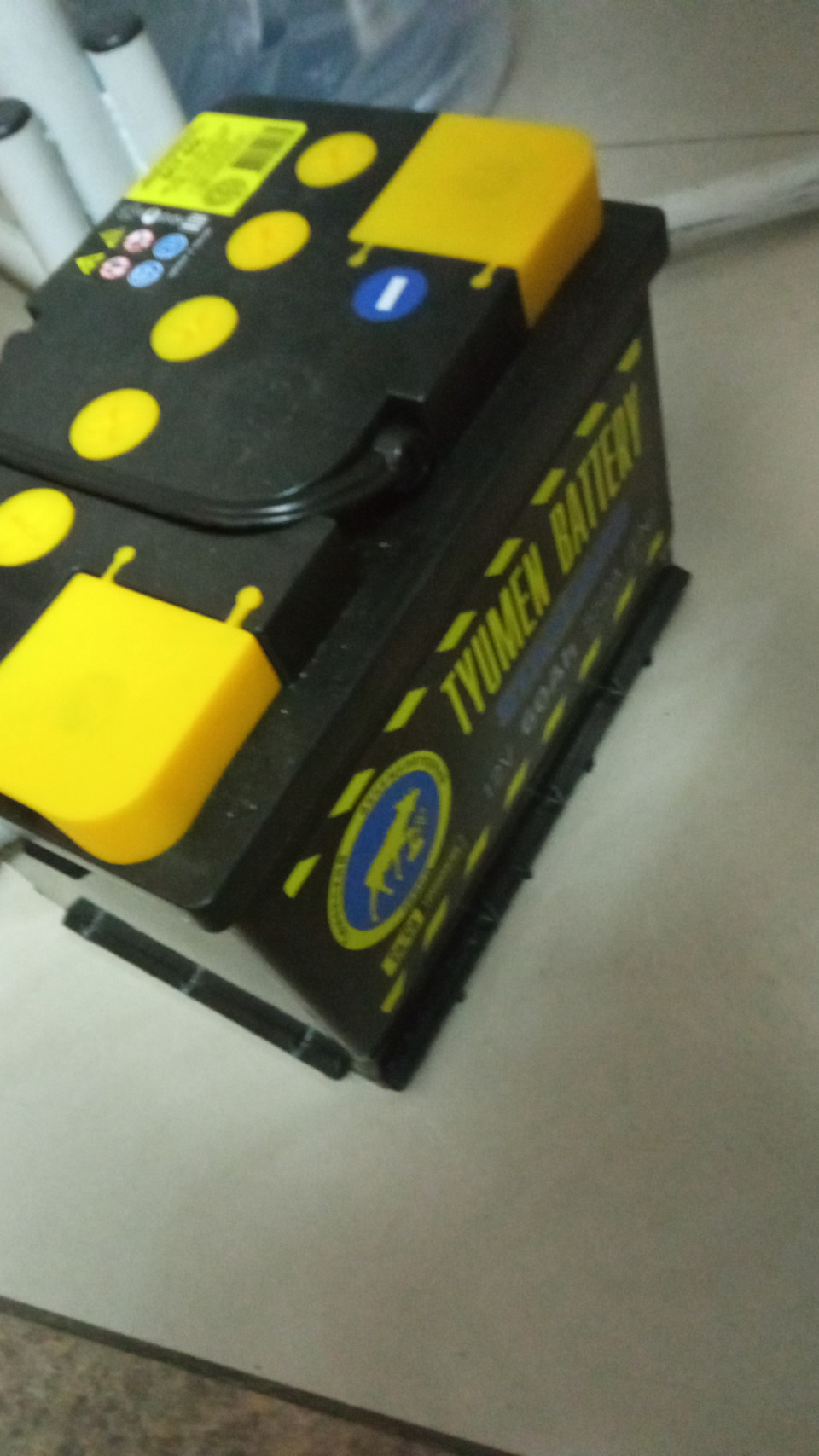 Второй аккумулятор за 3 недели. Что может быть? Генератор заряд даёт ...