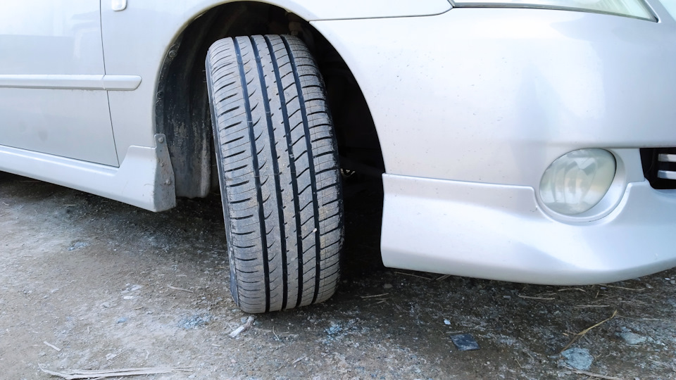 . — Toyota Mark II Blit