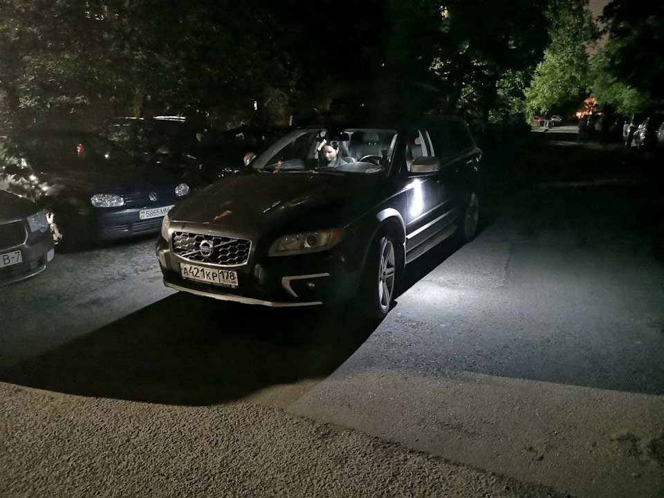 Фото в бортжурнале Volvo XC70 III