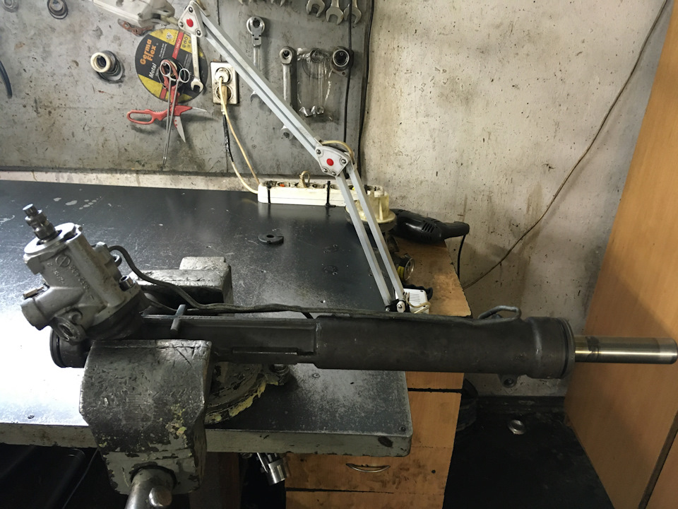 BMW X3 ремонт рулевой рейки — Мир Сальников на DRIVE2