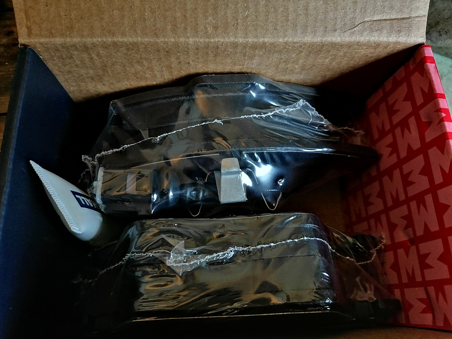 Пассат б6 замена передних колодок — Volkswagen Passat B6, 2 л, 2008 ...