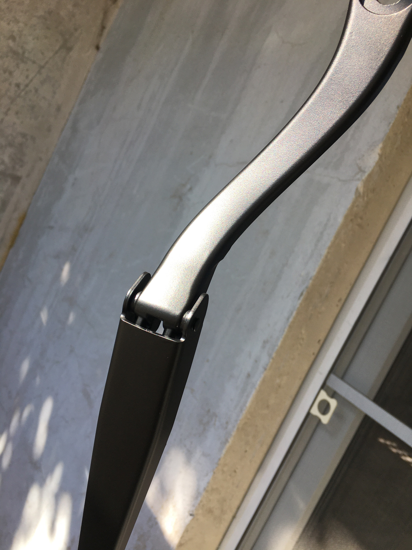 Песок, грунт, краска и лак. Обновление поводков дворников! — Mercedes ...