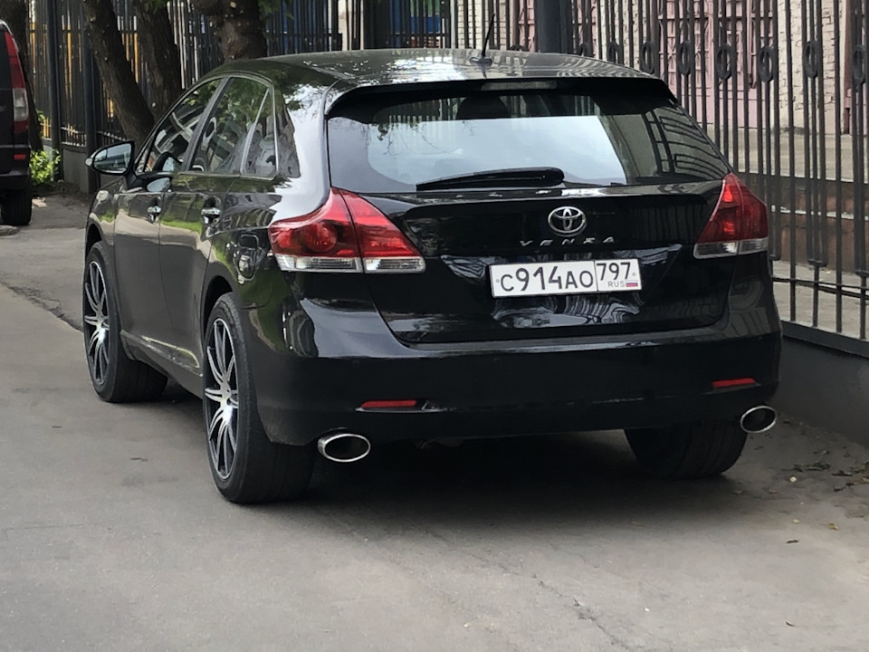 Сабля и ладья в черный глянец — Lada Гранта, 1,6 л, 2018 года ...