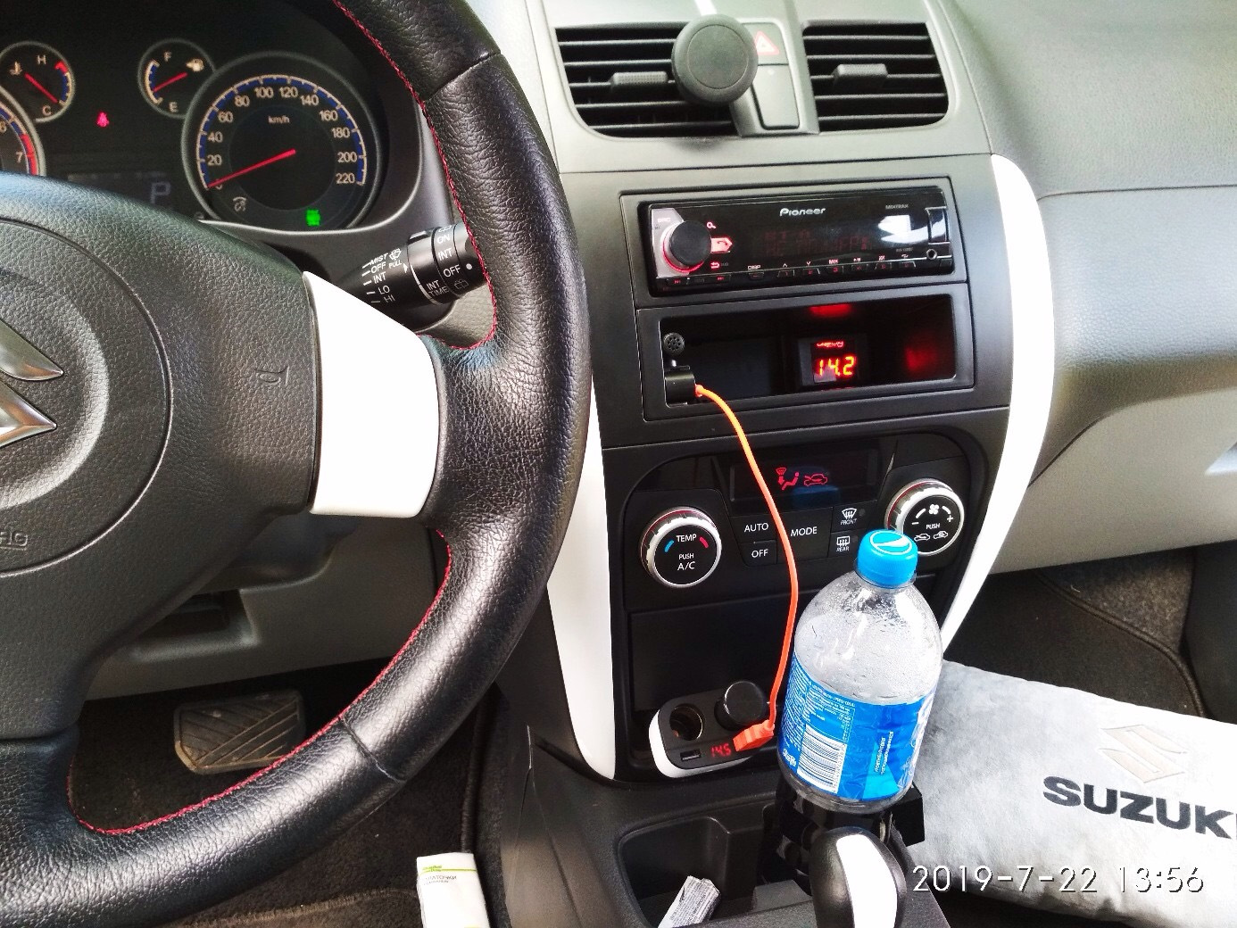 Брелок сигнализации suzuki. Сигнализация сузуки сх4. Suzuki sx4 сигнализация с автозапуском. Сигнализация сузуки сх4. Сигнализация сузуки сх4.