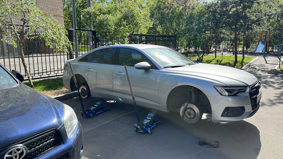 1️⃣0️⃣ ️ Тапки лето…монтаж мобильный — Audi A6 (C8), 3 л, 2019 года ...