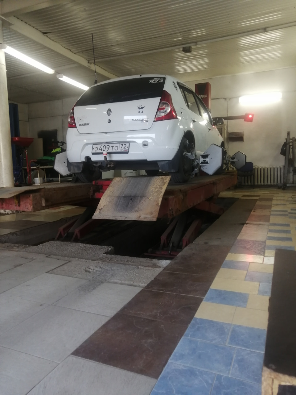Поломка рулевой рейки — Renault Sandero 1G, 1,6 л, 2013 года | поломка ...
