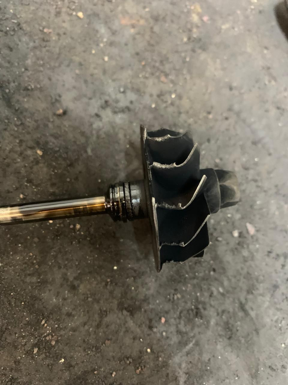 Свист турбины при низких оборотах — Mercedes-Benz GLC (X253), 2 л, 2017 ...