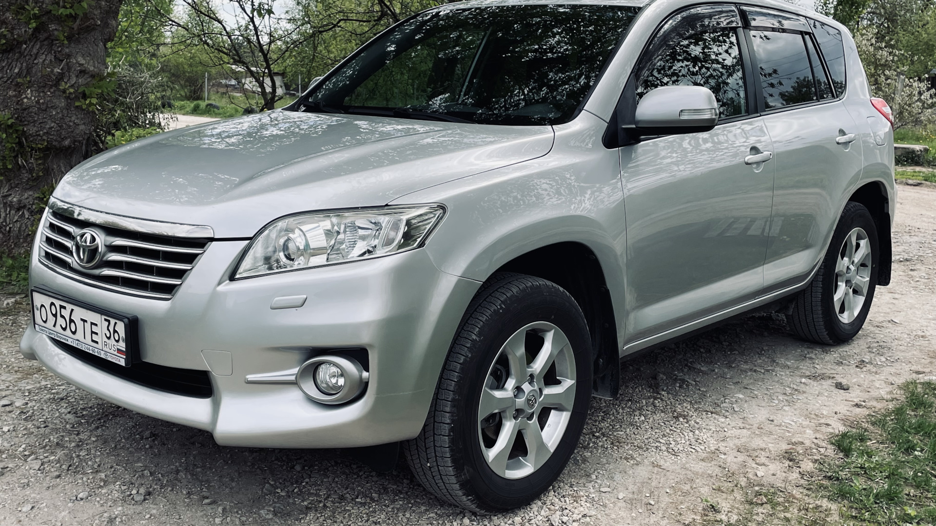 Toyota RAV4 (III) 2.0 бензиновый 2010 | на DRIVE2