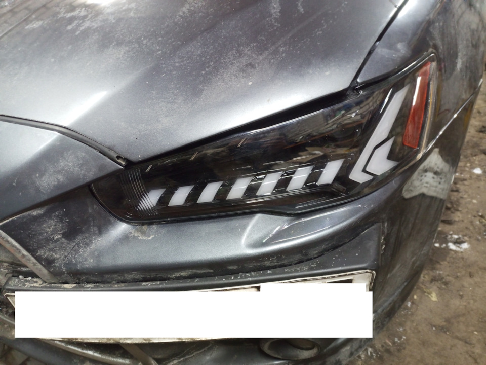 Разбитое стекло автомобиля. Разбитый фольксваген на парковке. 22. Разбил субару b4 в новосибирске летом 22гола. Очевидцы украина 15.