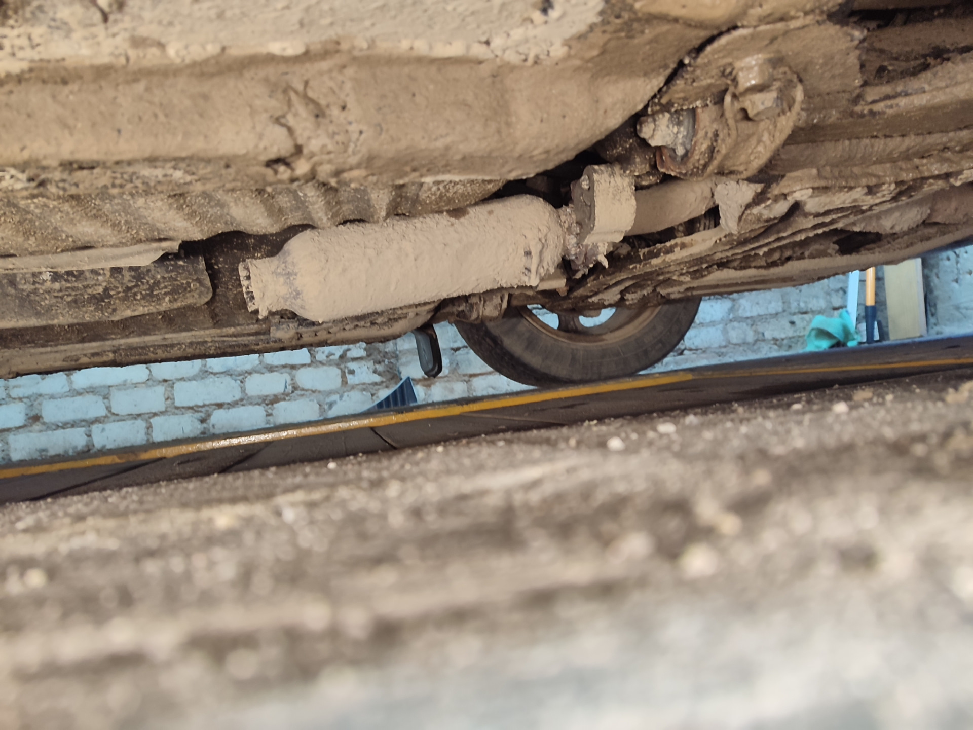 Ремонт выхлопа — KIA Clarus, 2 л, 1999 года | поломка | DRIVE2