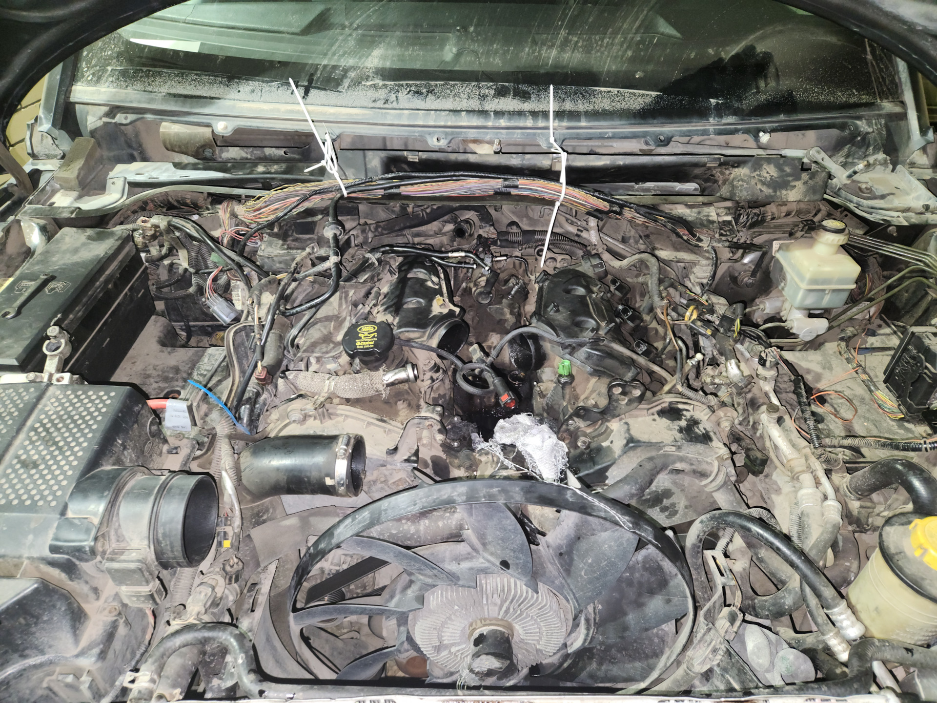 Думаю такого вы ещё не видели. Эмульсия в бачке, теплообменник от 3.0 ...