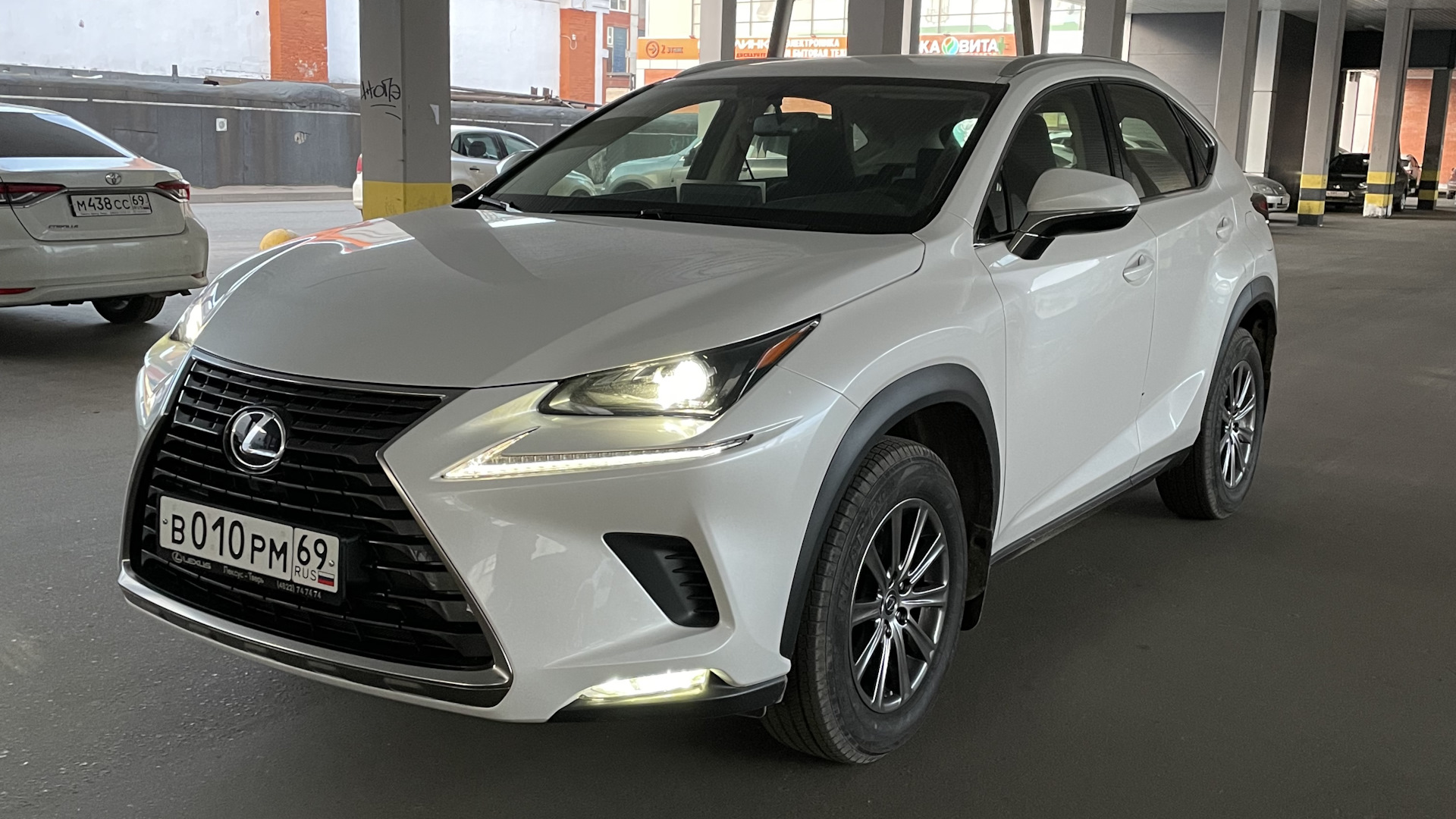 Lexus NX (1G) 2.0 бензиновый 2021 | Белый перламутр на DRIVE2