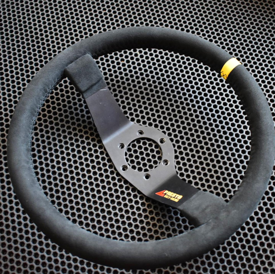 Перетяжка руля в Алькантару с нулевой меткой — Tuningsalona на DRIVE2