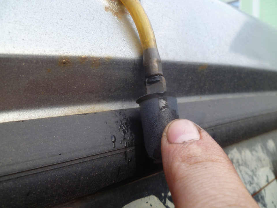 Виновник полтора, не герметичное соединение. — Lada 2120 Надежда