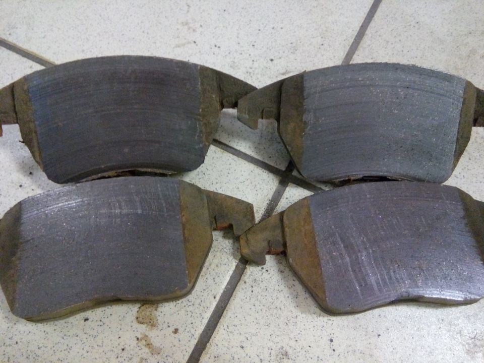Старые колодки — Skoda Octavia A5 Mk2