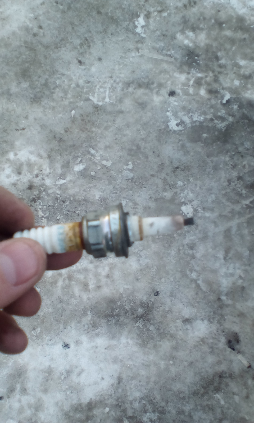 Неприятность(((свеча обломалась — Toyota Camry Gracia, 2,2 л, 1998 года ...