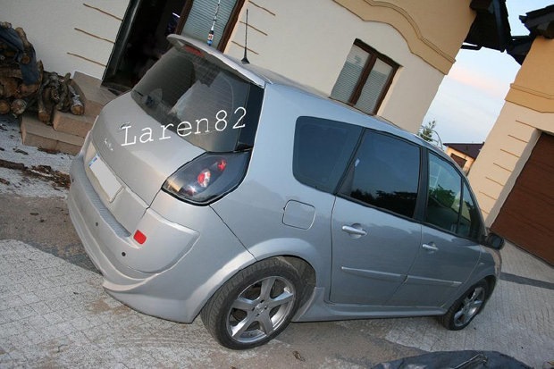 Рено сценик 2 тюнинг фото Нашел "живые" фото фар) - Renault Scenic II, 1,6 л, 2006 года стайлинг DRIVE2