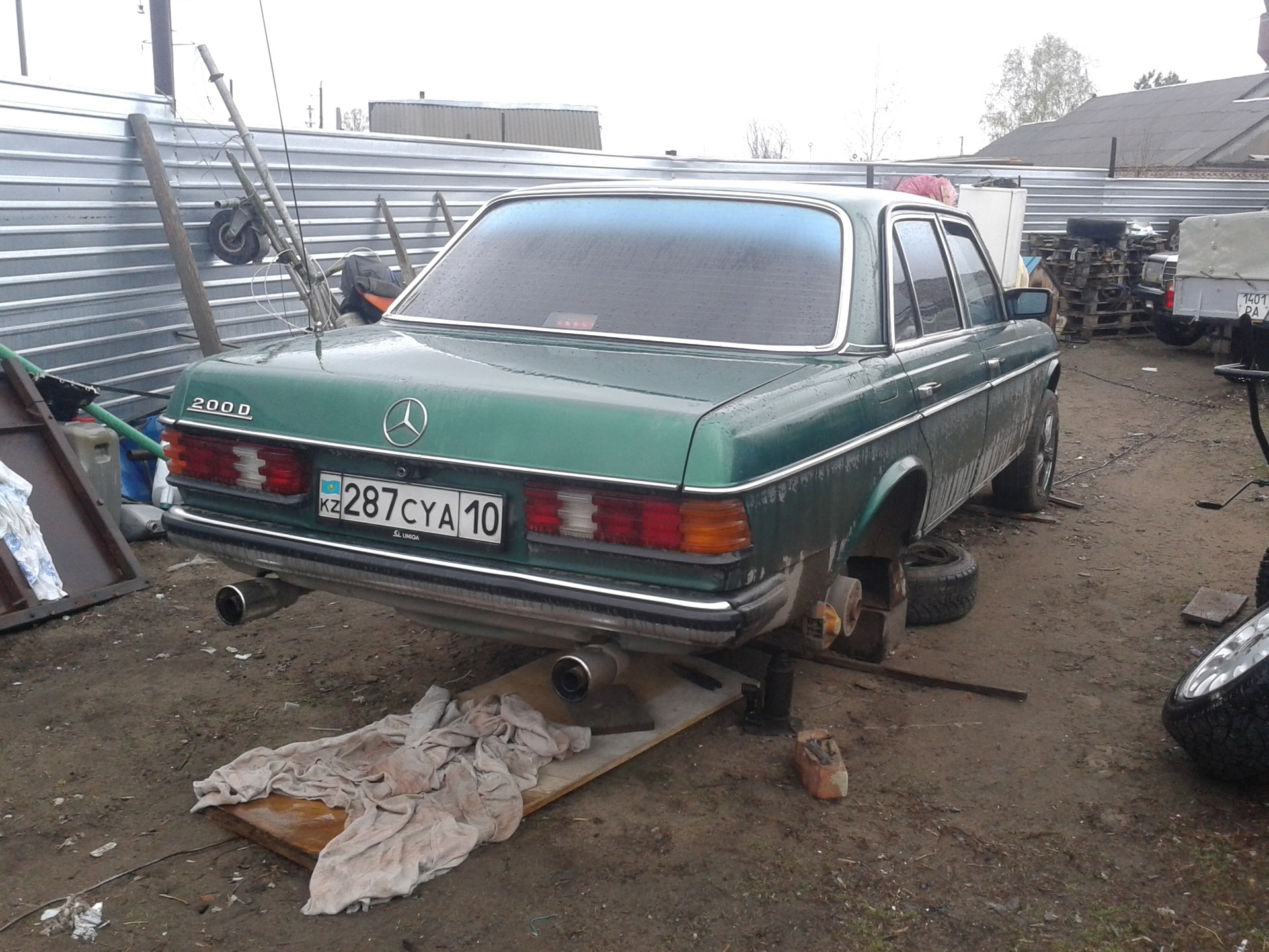 Вибрация по салону и возвращение к истокам. — Mercedes-Benz W123, 2 л, 1980  года | тест-драйв | DRIVE2