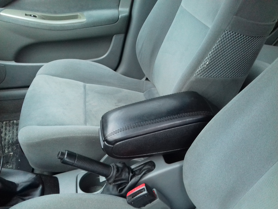 #3 Подлокотник или подарок "Синего комара" — Chevrolet Lacetti 5D, 1,6 ...