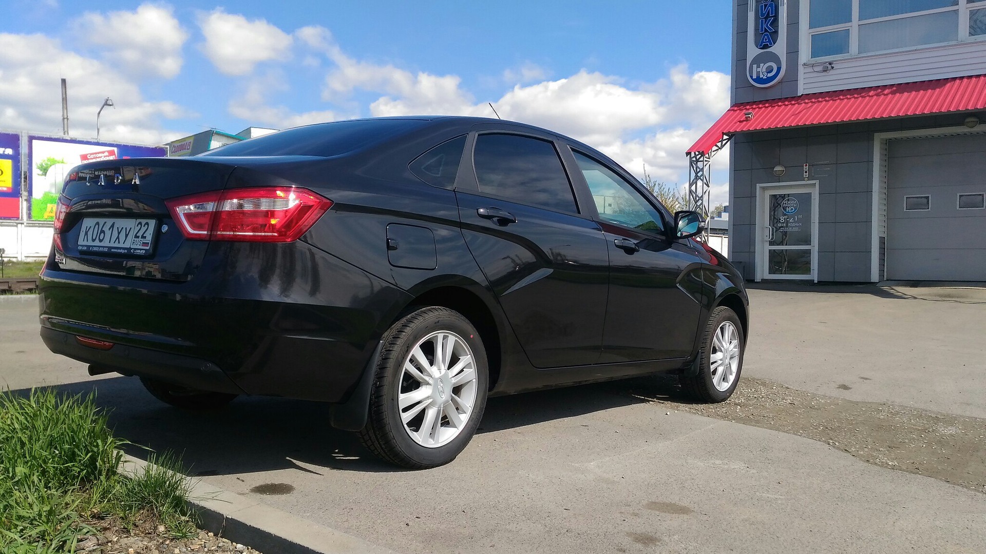 Lada Vesta черная Жемчужина