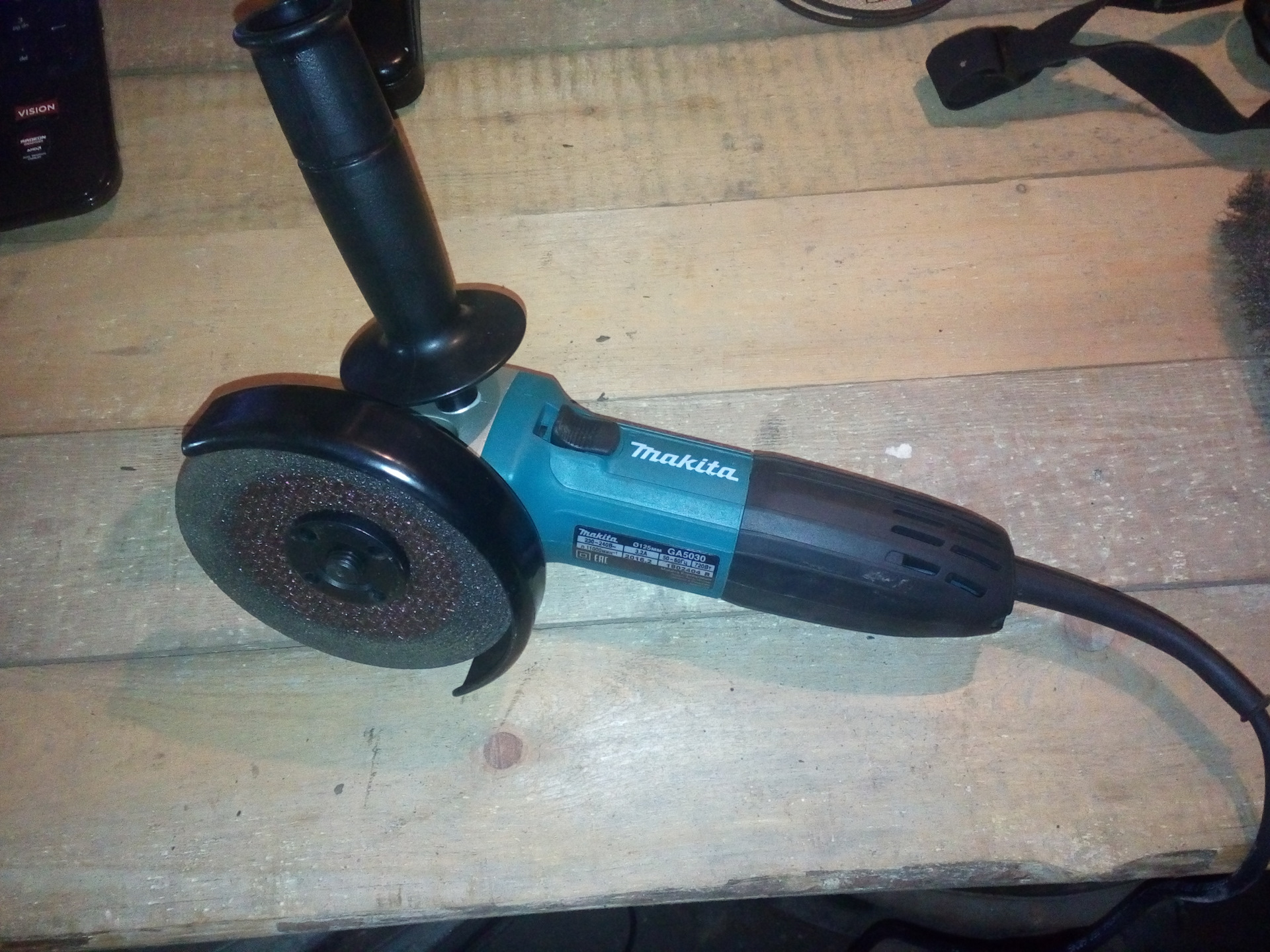 Болгарка бу. УШМ (болгарка) Makita ga5030. Makita ga5030 2005. Makita ga 4069. Машина углошлифовальная Makita ga5030 125мм 720вт.