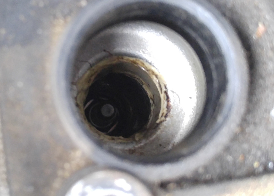 Масло в свечных колодцах. Проблема все-таки решена. — Alfa Romeo 159 ...