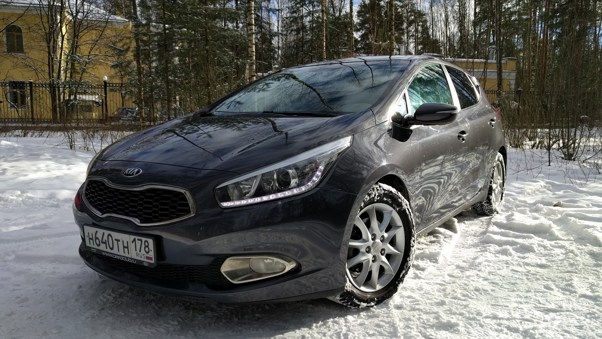 Сид спб. Kia Ceed JD 2013. Киа СИД СПБ. Киа СИД В Питере фото